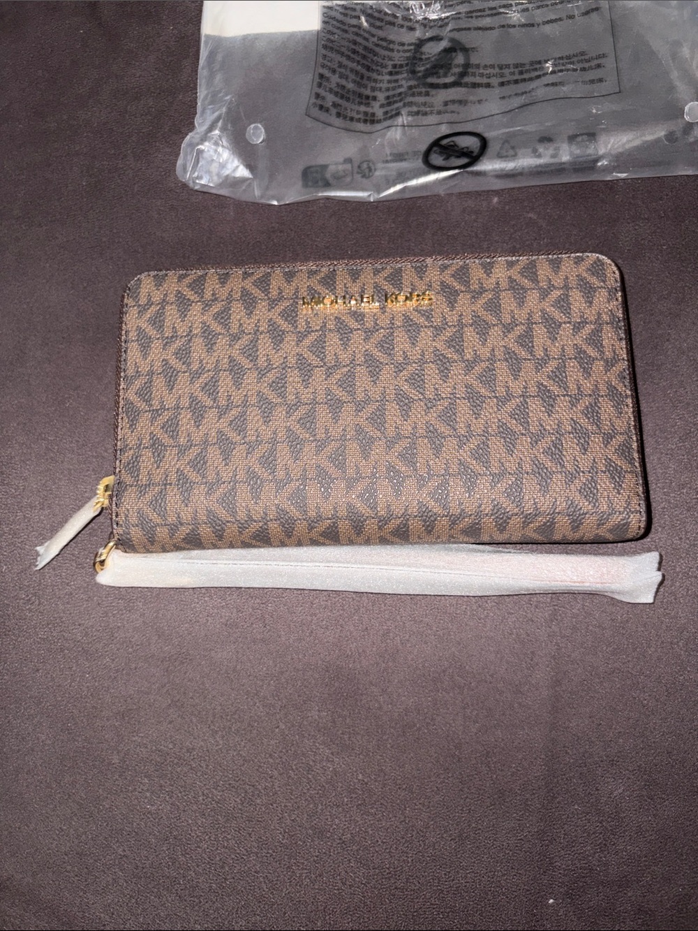 NWT- Michael Kors Brown Jet Set Travel Wallet